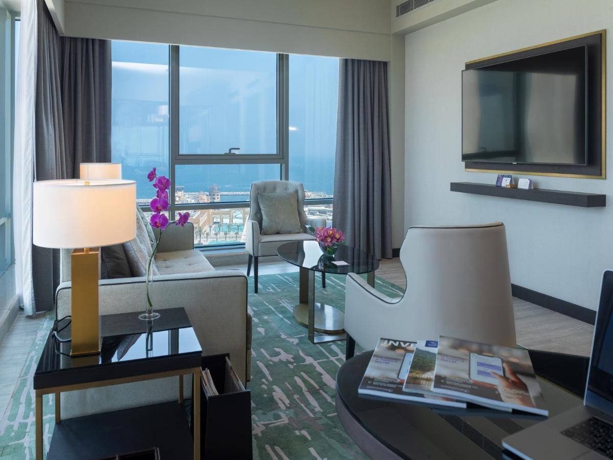 Hyatt Regency Al Kout Mall Kuwait City Exterior photo A living room at the hotel