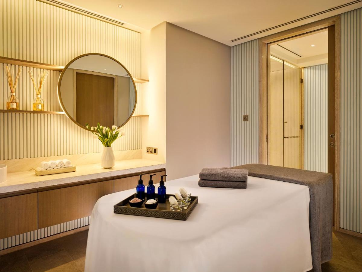 Hyatt Regency Al Kout Mall Kuwait City Exterior photo A treatment room at The Spa at The Landmark, Hong Kong