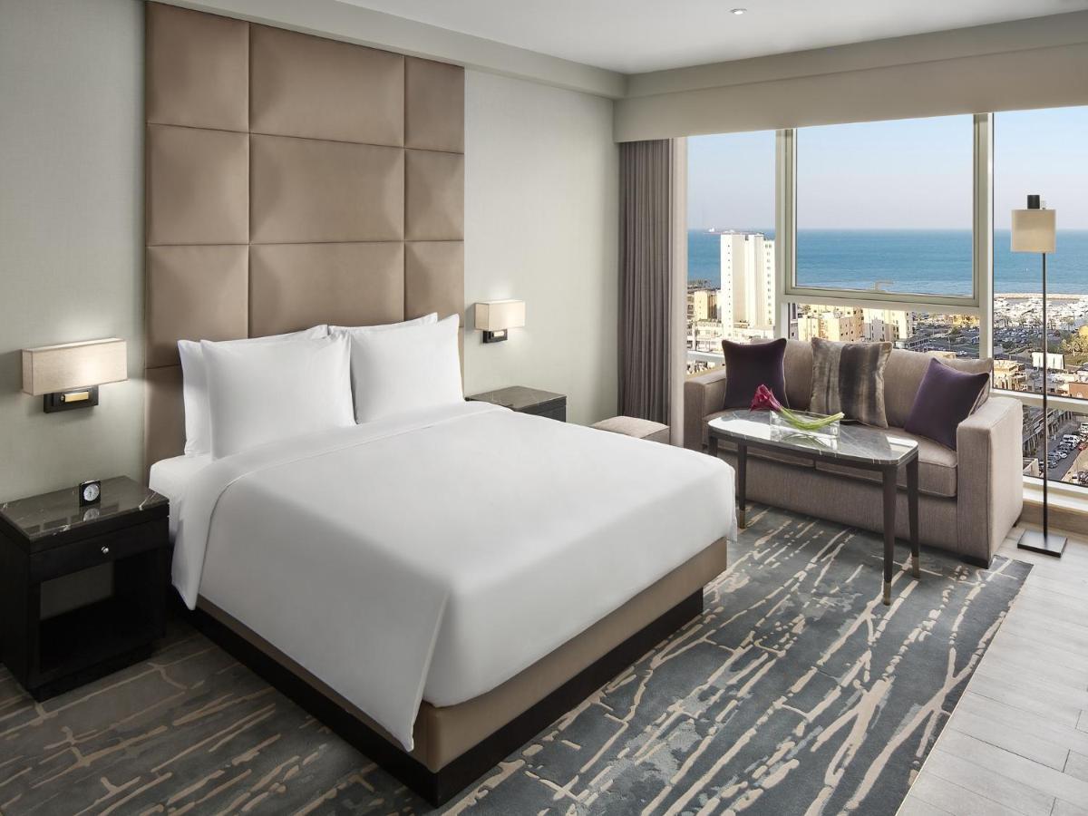 Hyatt Regency Al Kout Mall Kuwait City Exterior photo